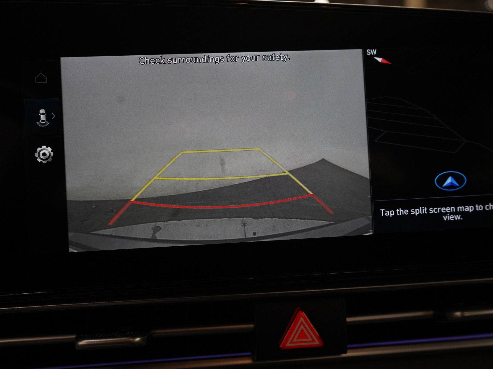 Used 2025 Hyundai Elantra SEL FWD image 27