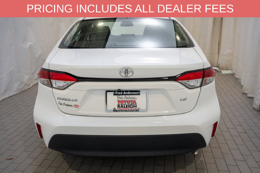 Used 2025 Toyota Corolla LE FWD image 4