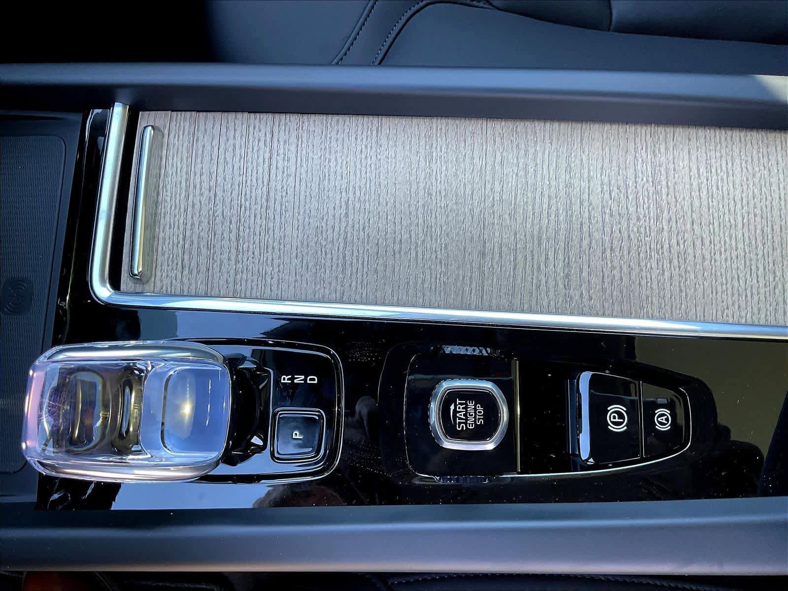 New 2026 Volvo XC60 B5 Core AWD/4WD image 10