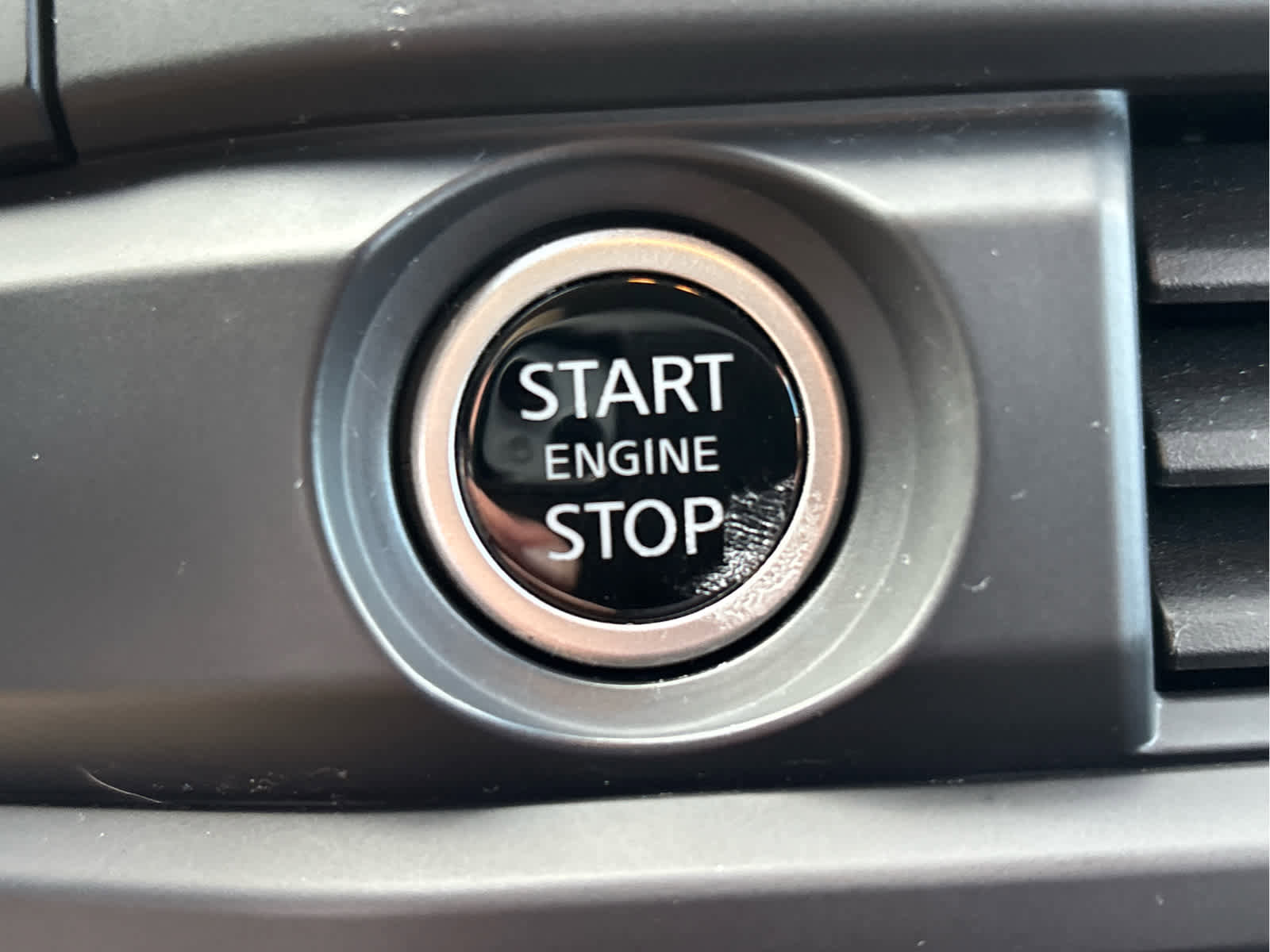 Used 2023 Nissan Pathfinder S AWD/4WD image 18