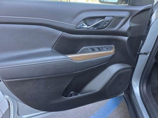 Certified 2023 GMC Acadia SLE image 11