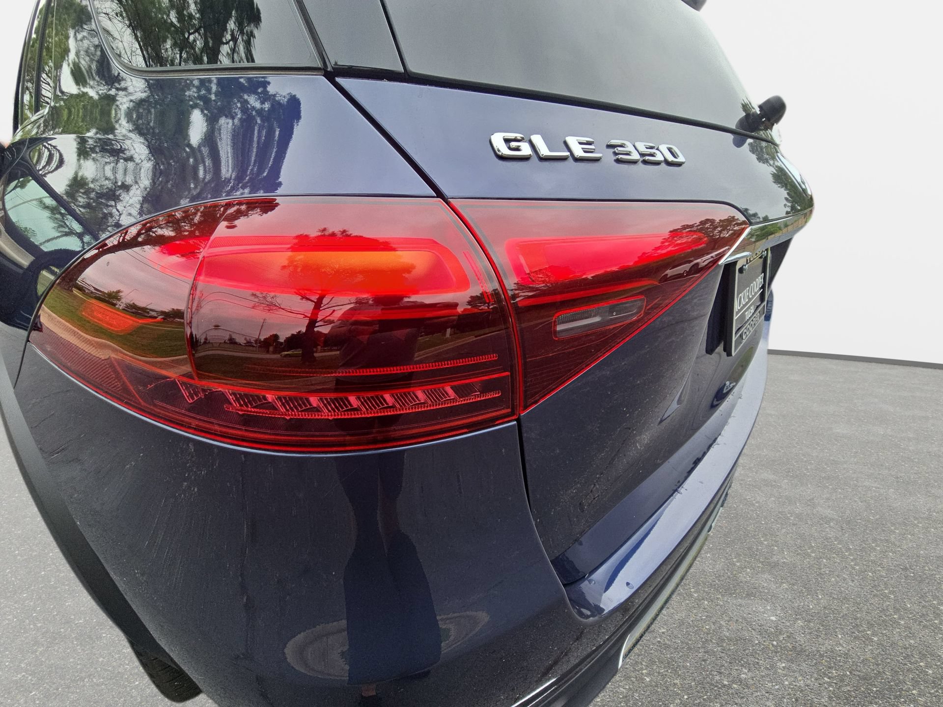 Certified 2025 Mercedes-Benz GLE 350 4MATIC image 33