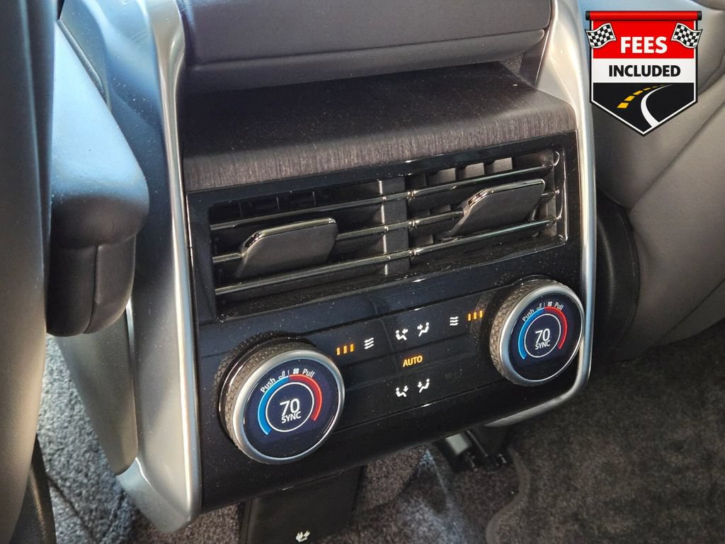 Used 2025 Land Rover Range Rover SE AWD/4WD image 18
