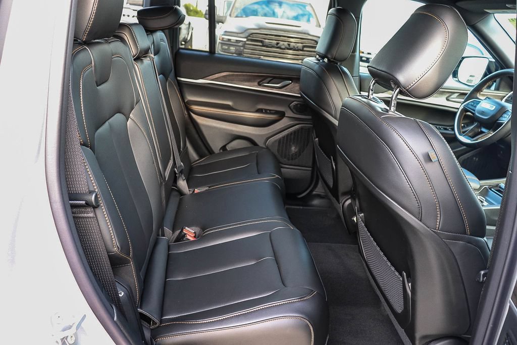New 2026 Jeep Grand Cherokee Limited AWD/4WD image 20