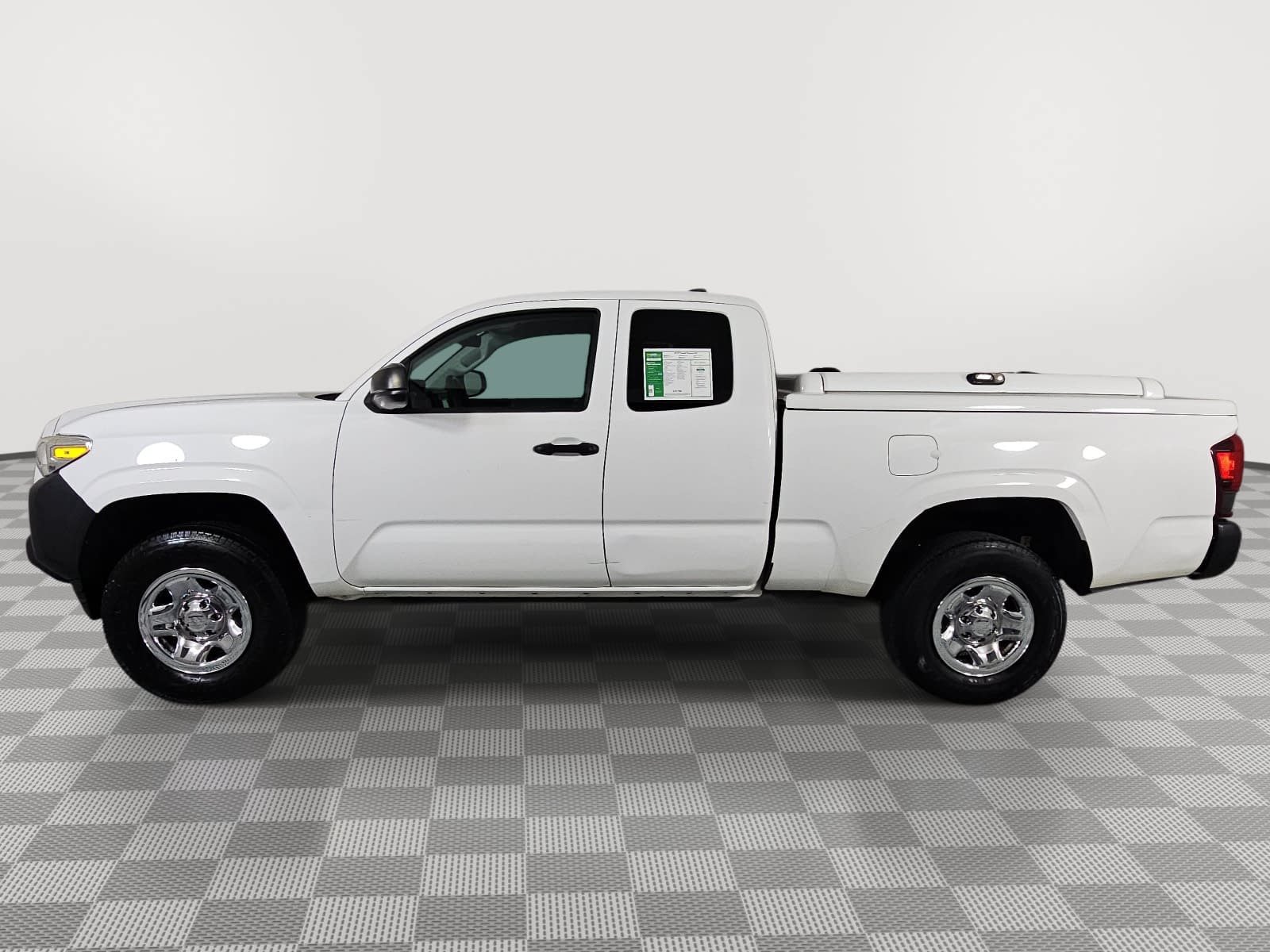 Used 2019 Toyota Tacoma SR RWD image 5