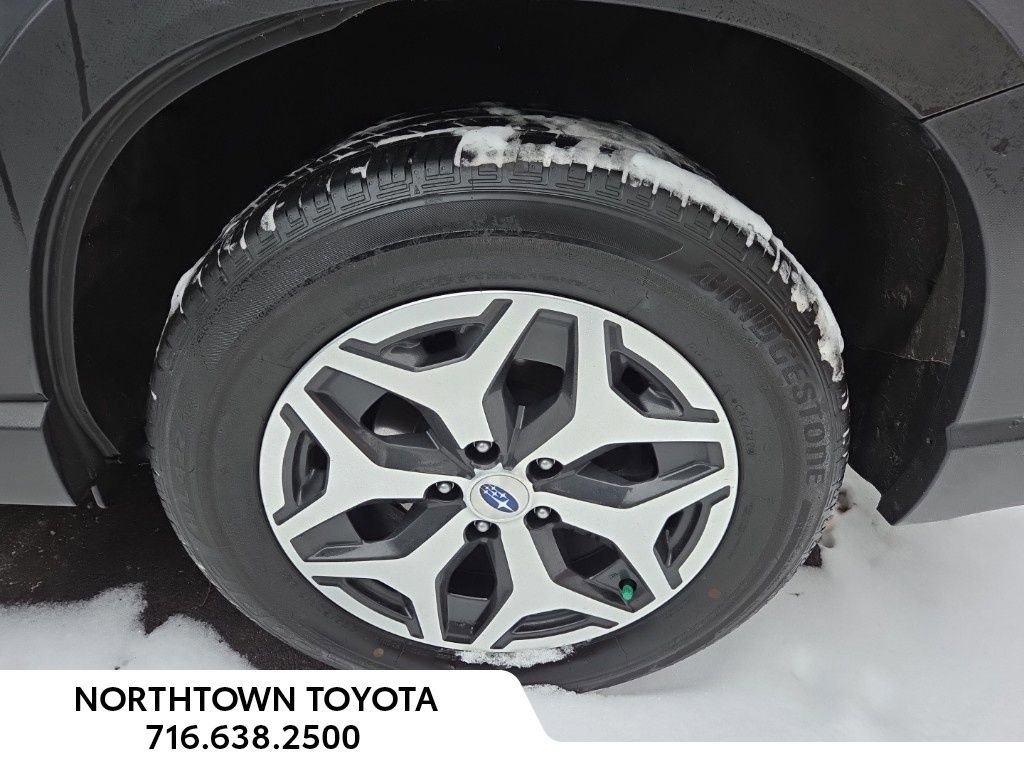 Used 2022 Subaru Forester Premium image 7