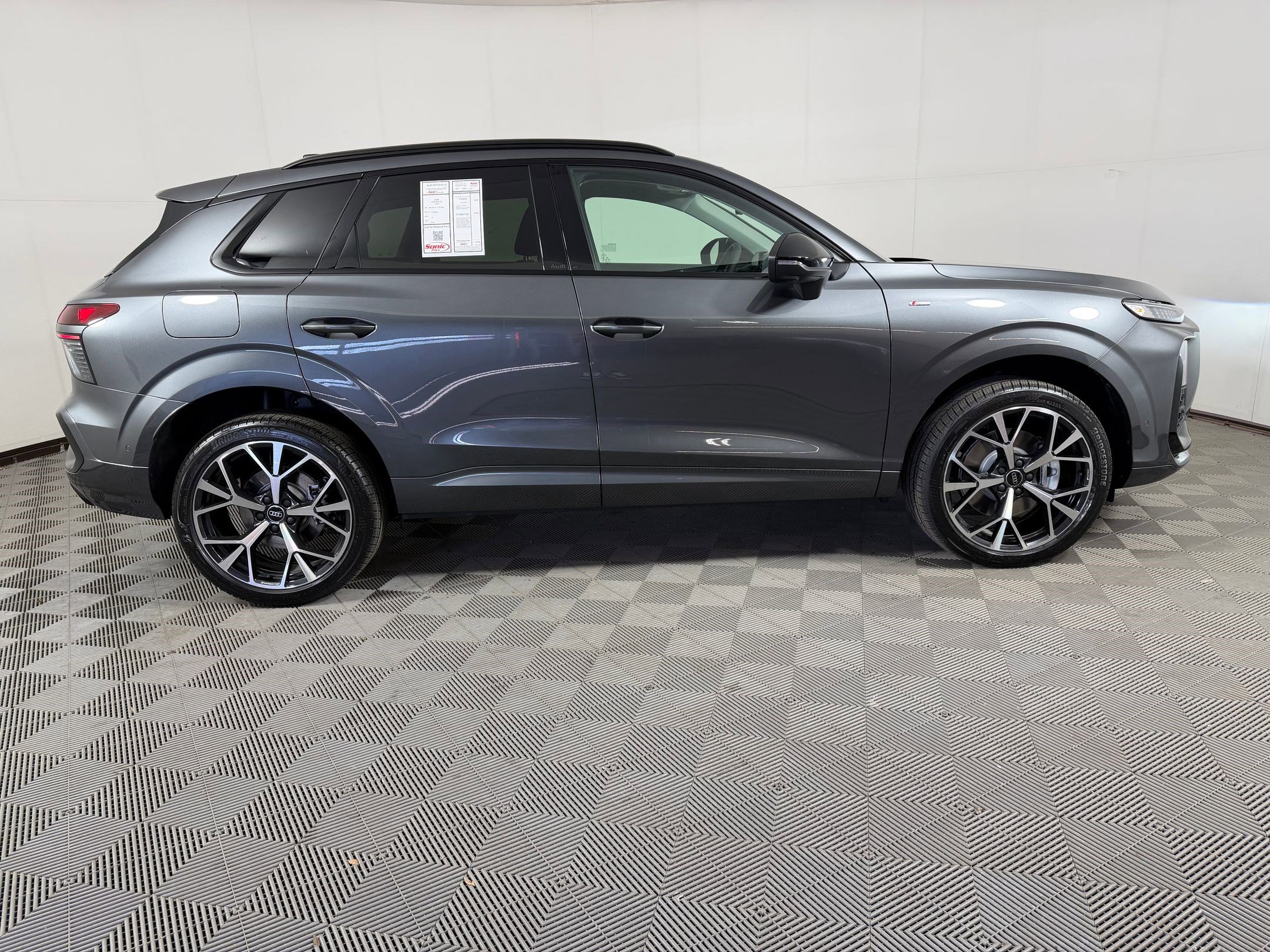 New 2026 Audi Q3 quattro 2.0T image 8
