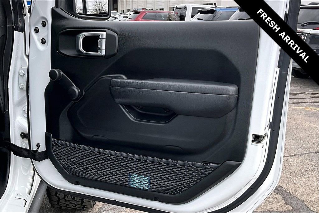 Used 2022 Jeep Gladiator Sport w/ Trailer Tow Package image 27