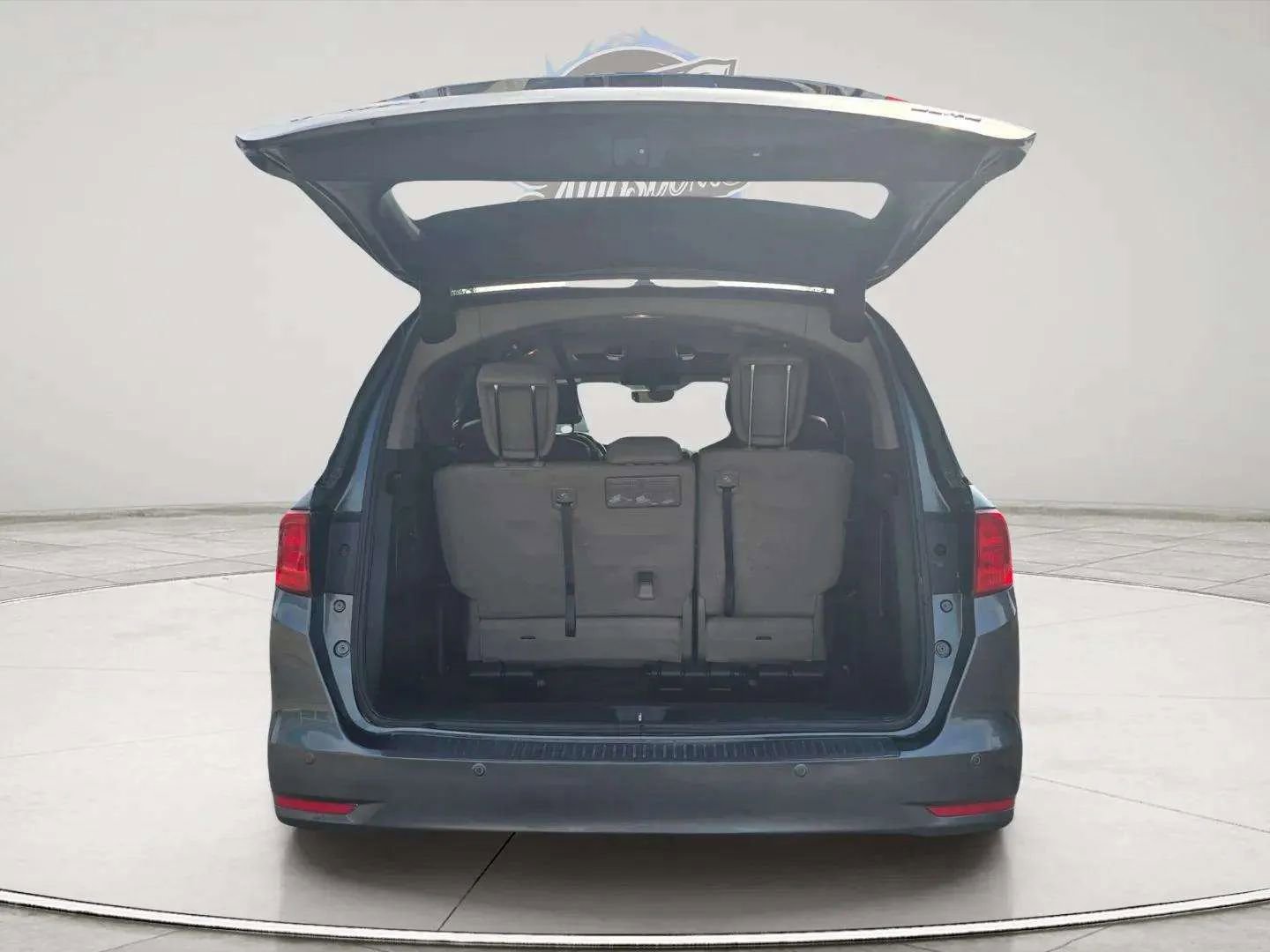 Used 2018 Honda Odyssey Elite image 7