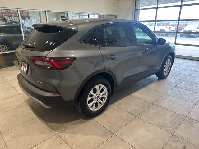Used 2025 Ford Escape Active image 4