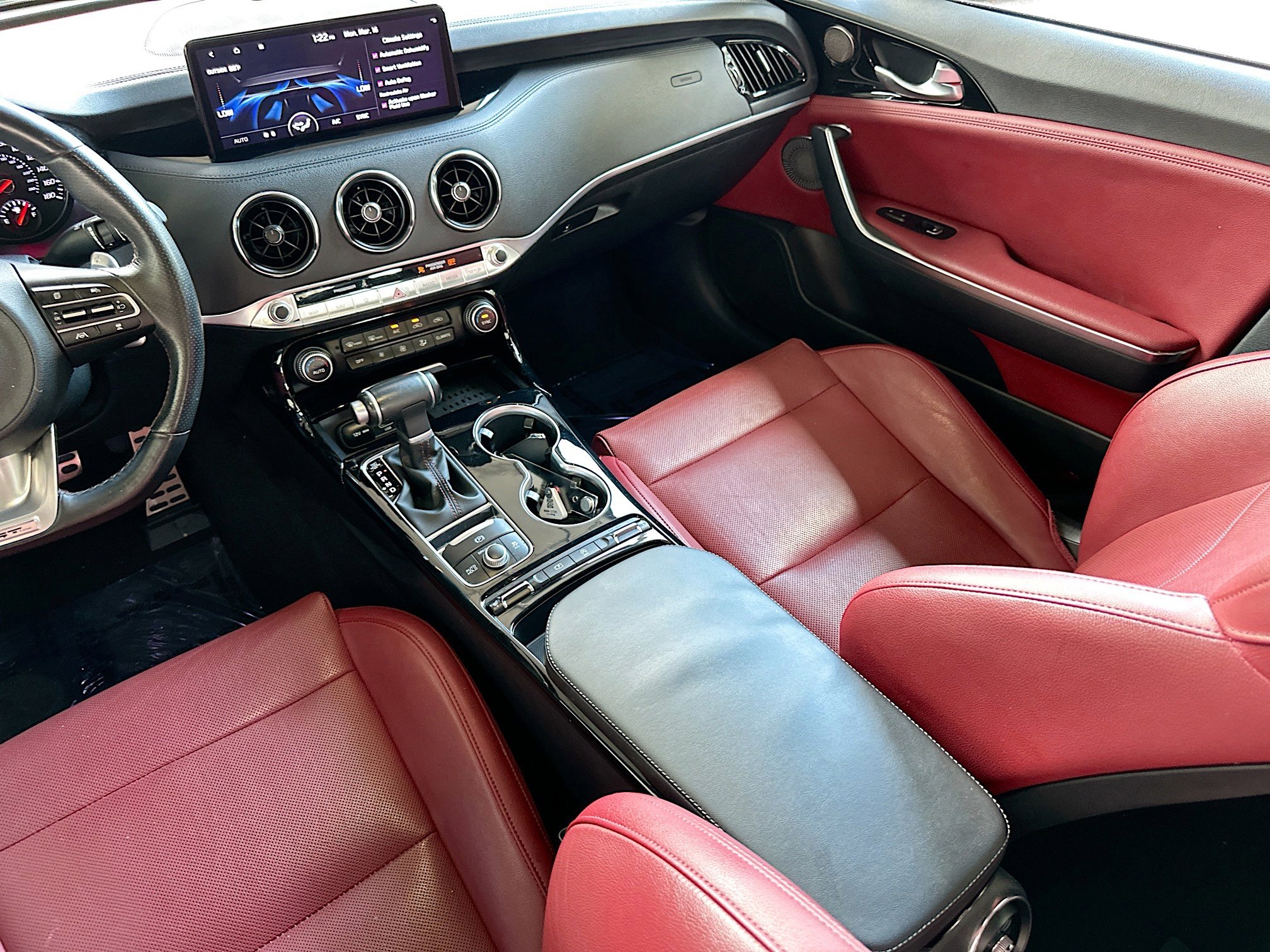 Used 2023 Kia Stinger GT-Line w/ Sun & Sound Package image 23