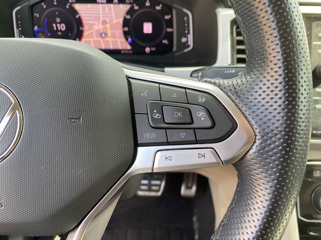 Used 2022 Volkswagen Atlas SEL R-Line image 17