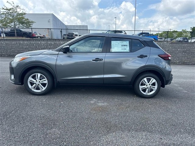 New 2025 Nissan Kicks Play S image 7