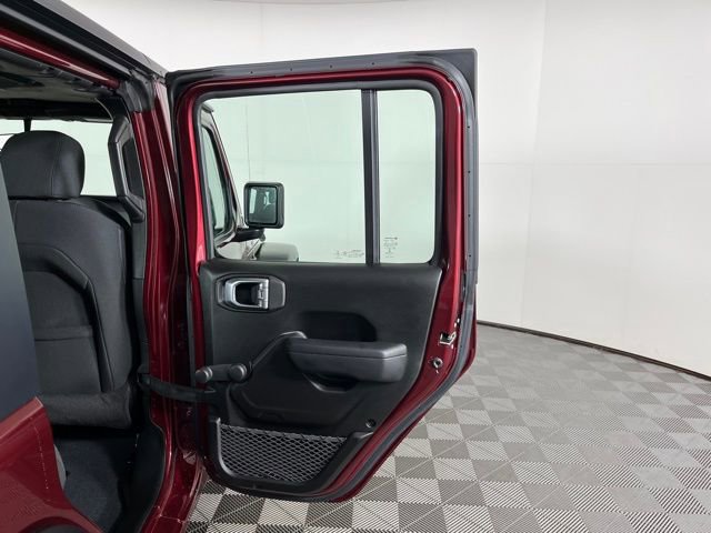 Used 2022 Jeep Wrangler Unlimited Sport image 42