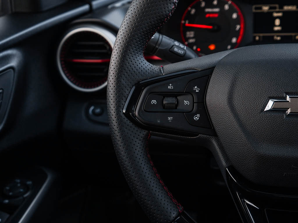 New 2026 Chevrolet Trax RS w/ Sunroof Package FWD image 19