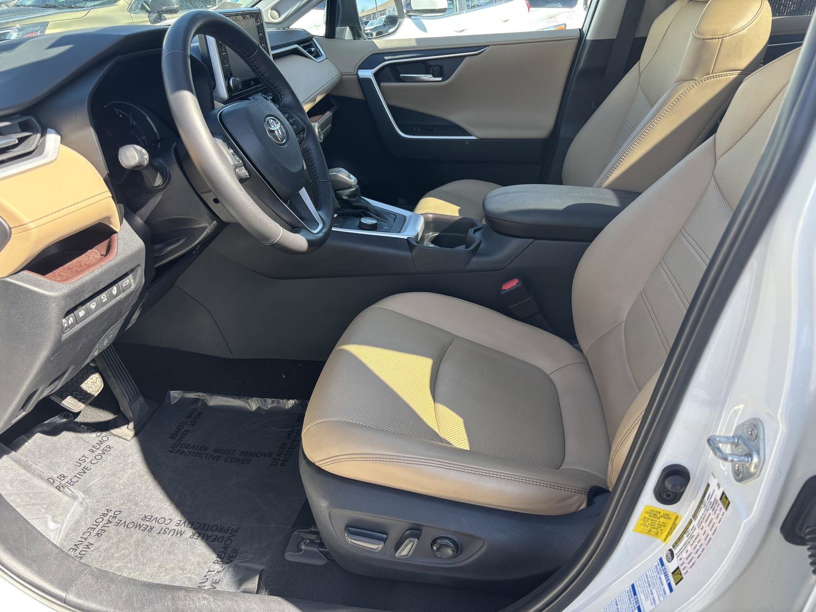 Used 2021 Toyota RAV4 Limited image 8