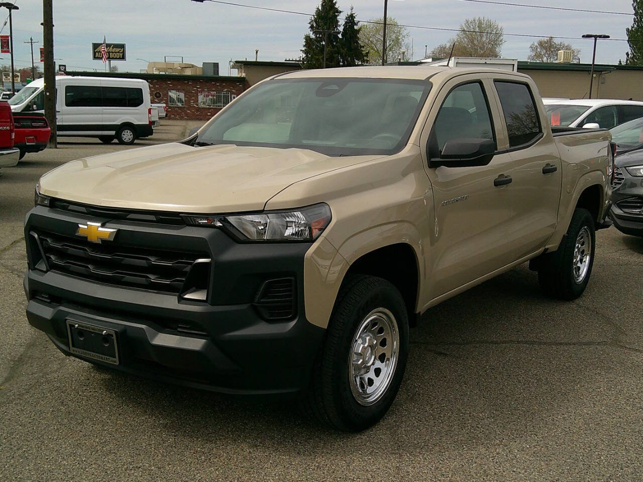 Used 2023 Chevrolet Colorado W/T image 3