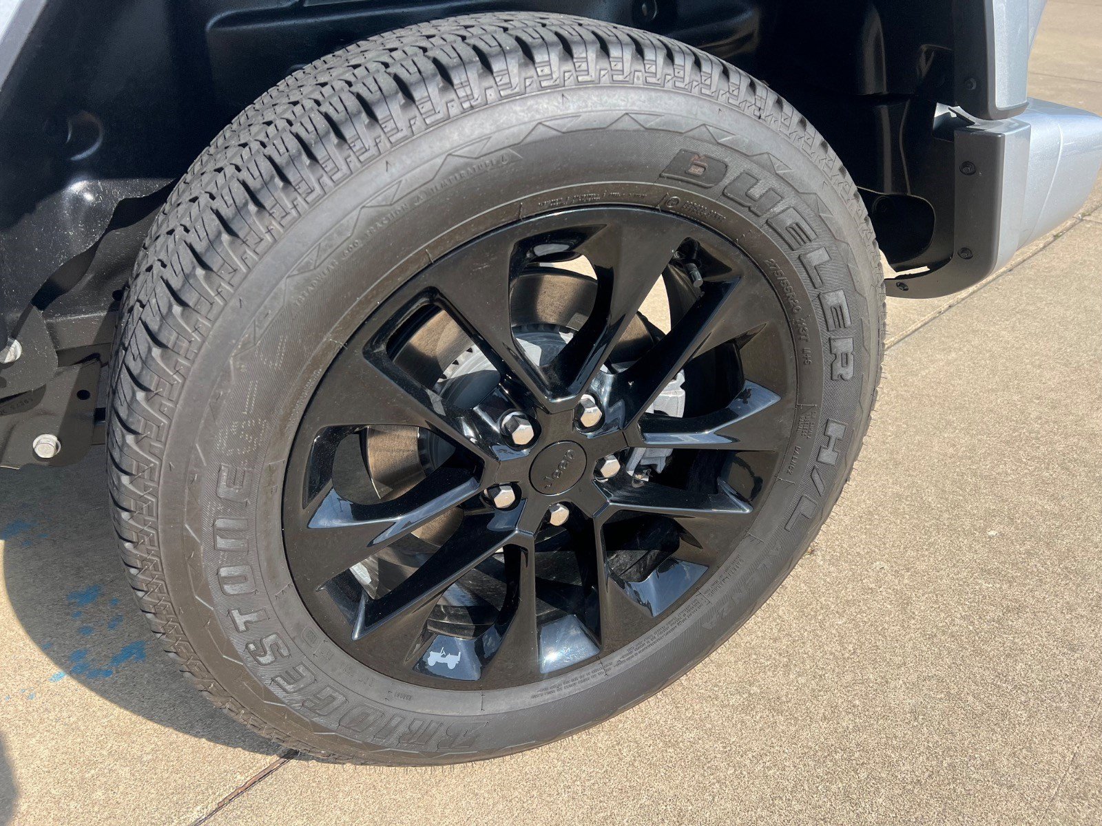 Used 2023 Jeep Wrangler Altitude image 10