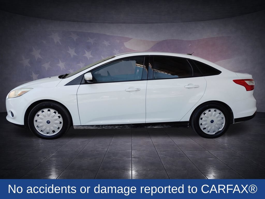 Used 2013 Ford Focus SE FWD image 2