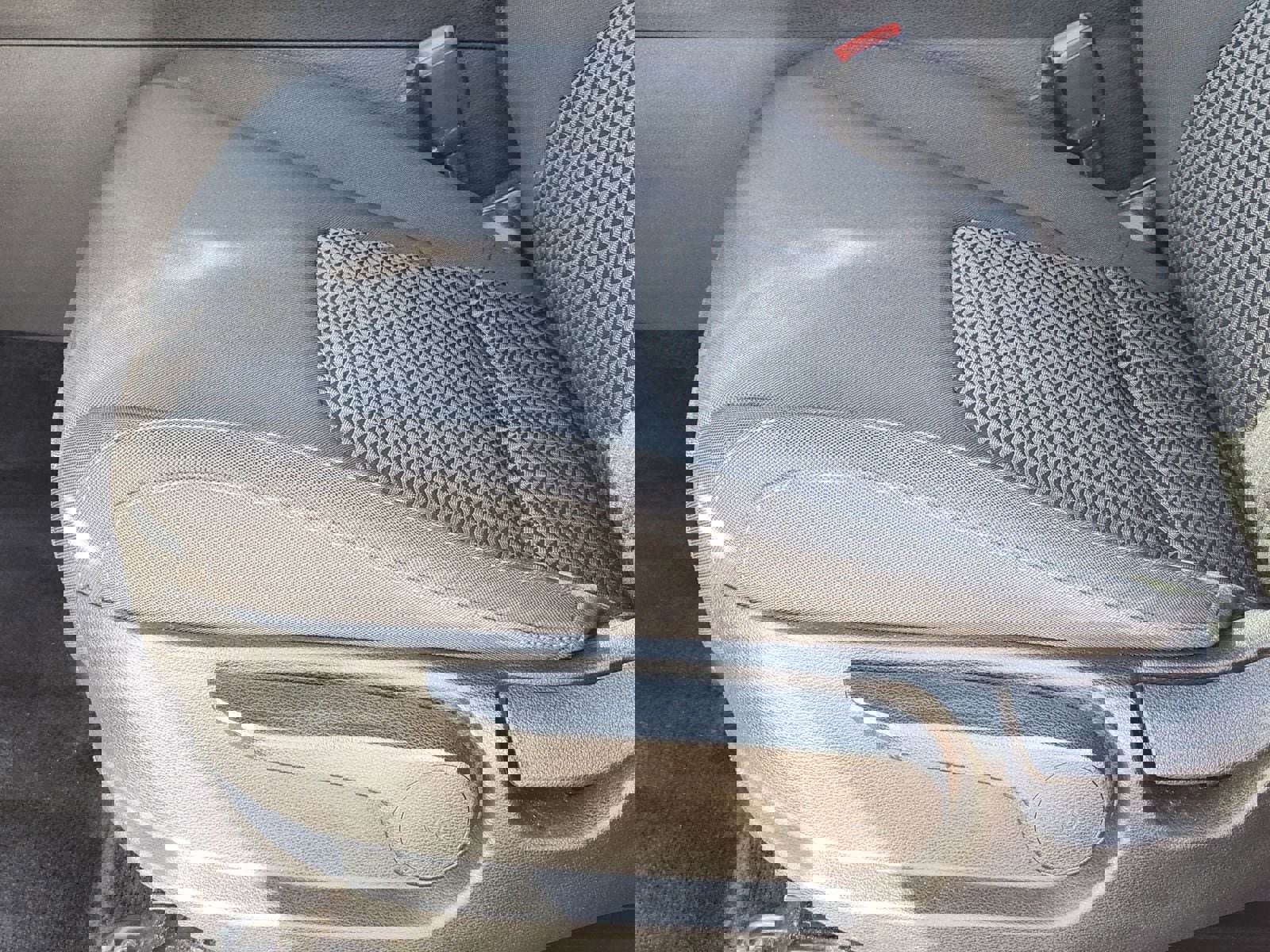 Used 2024 Kia Sportage LX image 32