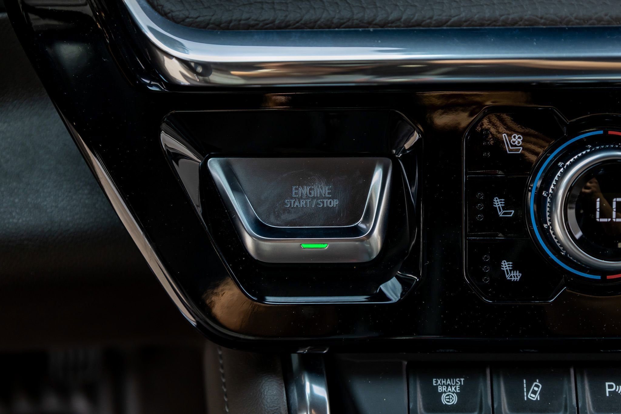 Used 2024 GMC Sierra 2500 Denali w/ Denali Reserve Package image 23