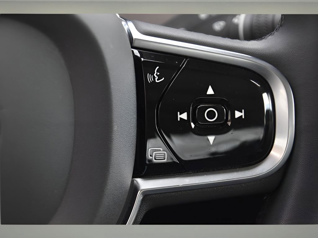 Certified 2024 Volvo S90 T8 Ultimate image 31