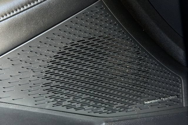 Used 2024 Hyundai Palisade Limited FWD image 23
