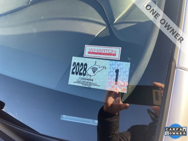 Used 2022 Toyota Corolla SE w/ SE Premium Package image 5