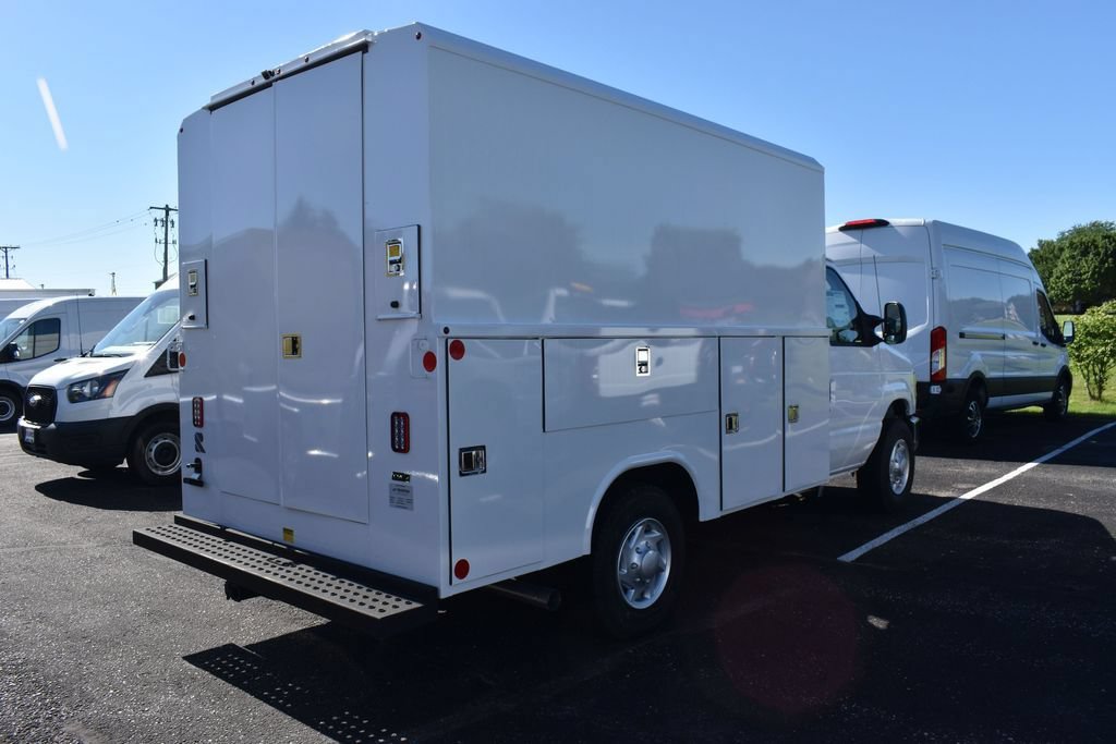 New 2025 Ford E-350 and Econoline 350 Super Duty w/ Power Equipment Group RWD image 5