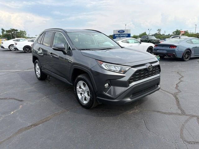 Used 2020 Toyota RAV4 XLE w/ Convenience Package AWD/4WD image 1