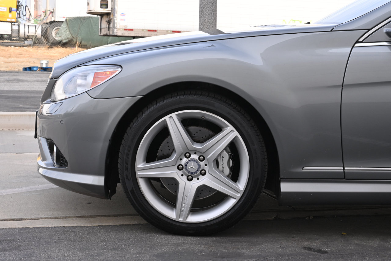 Used 2010 Mercedes-Benz CL 550 4MATIC image 33