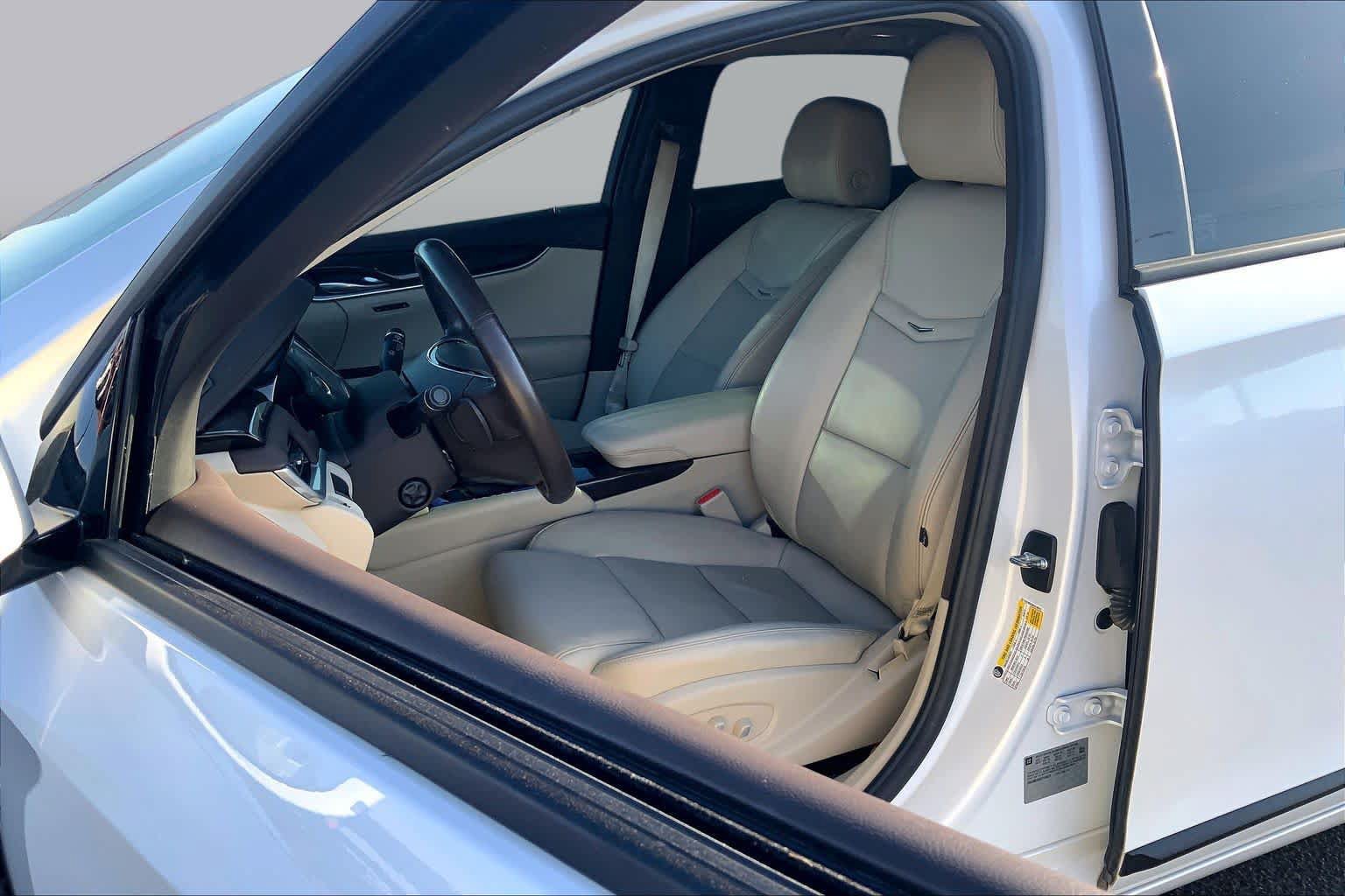 Used 2016 Cadillac XTS Luxury w/ Driver Awareness Package FWD image 7