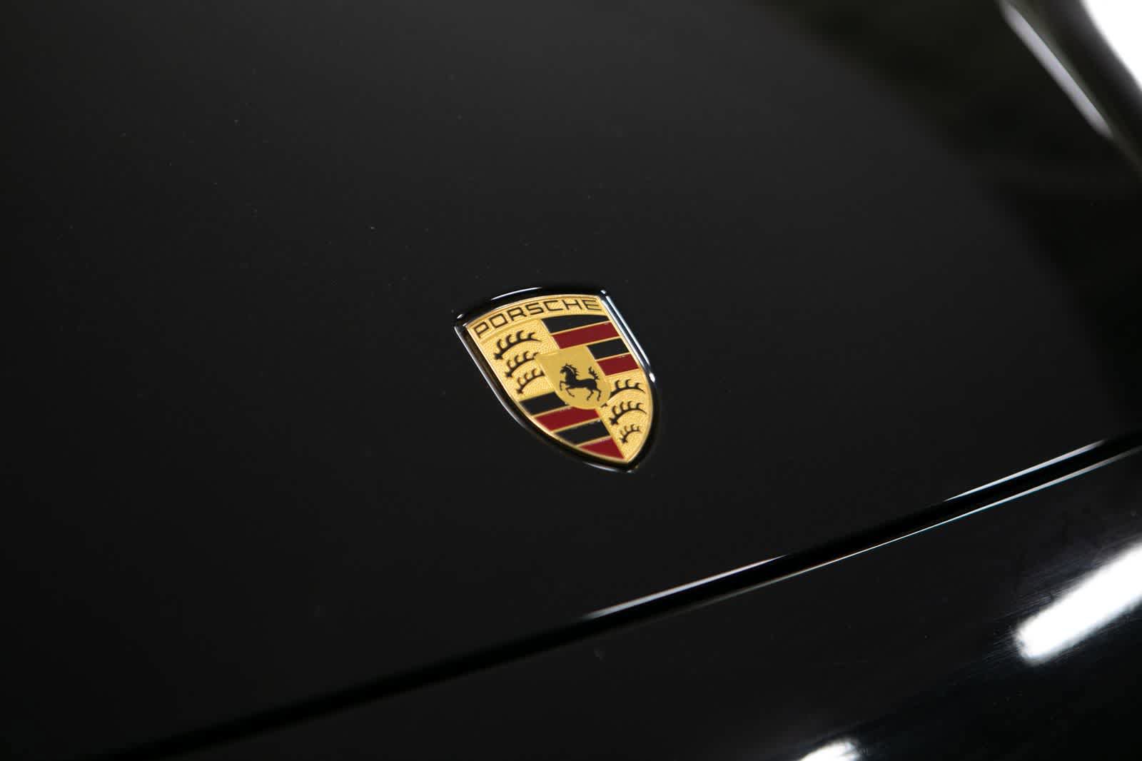 Certified 2023 Porsche Cayenne AWD/4WD image 17