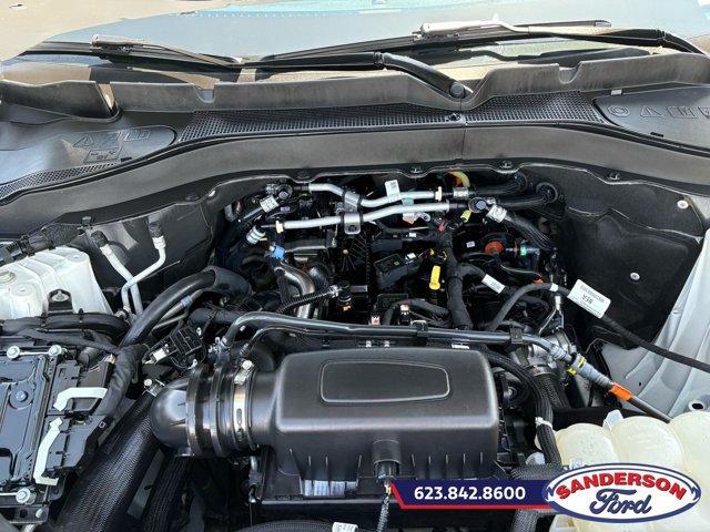 Certified 2024 Ford Explorer XLT RWD image 9
