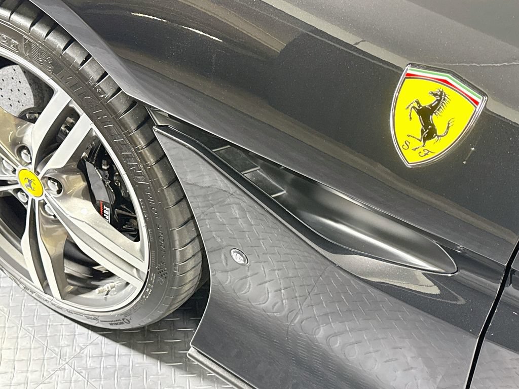 Used 2020 Ferrari Portofino RWD image 26