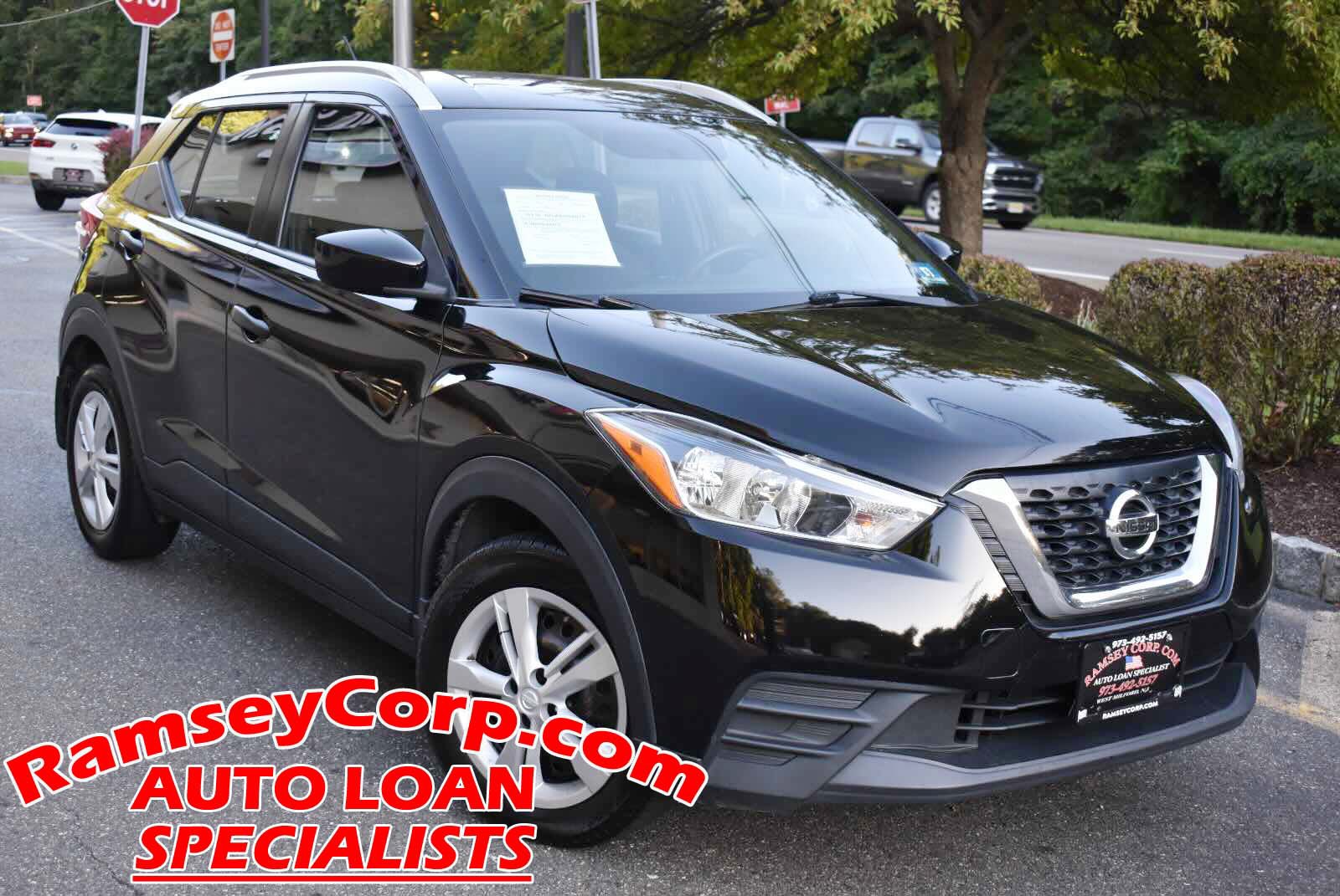 Used 2018 Nissan Kicks S FWD image 2