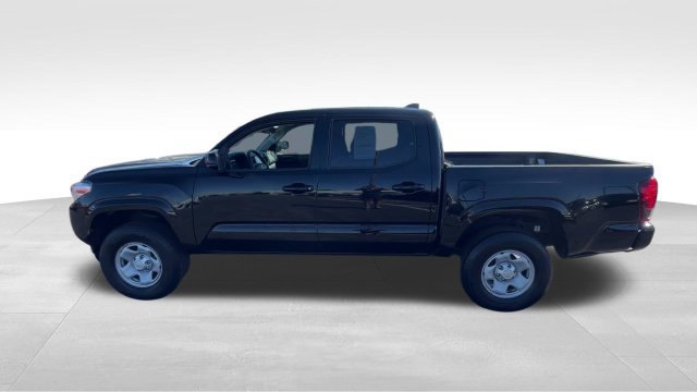 Used 2023 Toyota Tacoma SR AWD/4WD image 3