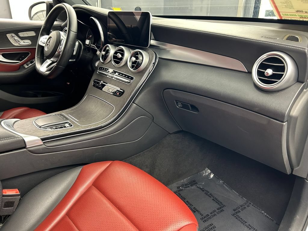 Used 2022 Mercedes-Benz GLC 300 4MATIC Coupe image 57