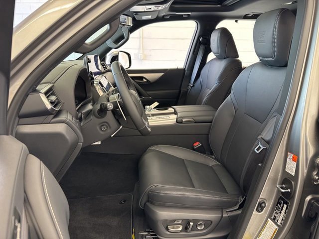New 2026 Lexus LX 700h F Sport AWD/4WD image 17