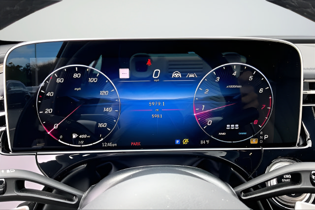 Used 2025 Mercedes-Benz E 350 Sedan image 12