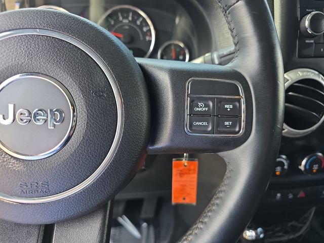 Used 2017 Jeep Wrangler Unlimited Rubicon w/ Connectivity Group AWD/4WD image 20