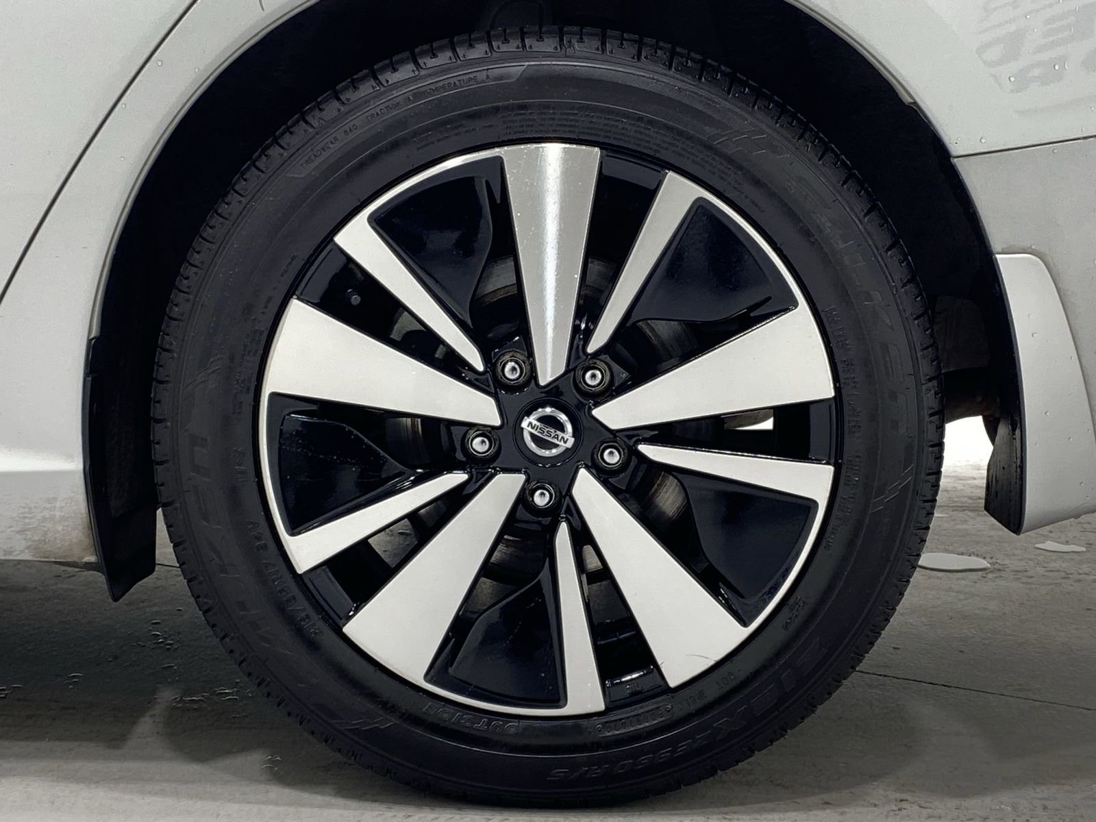 Used 2022 Nissan Altima 2.5 SV FWD image 10