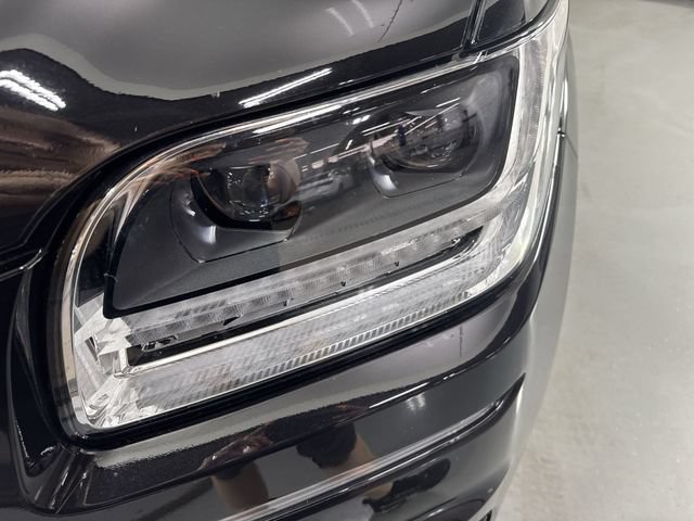 Used 2021 Lincoln Navigator L Reserve AWD/4WD image 29