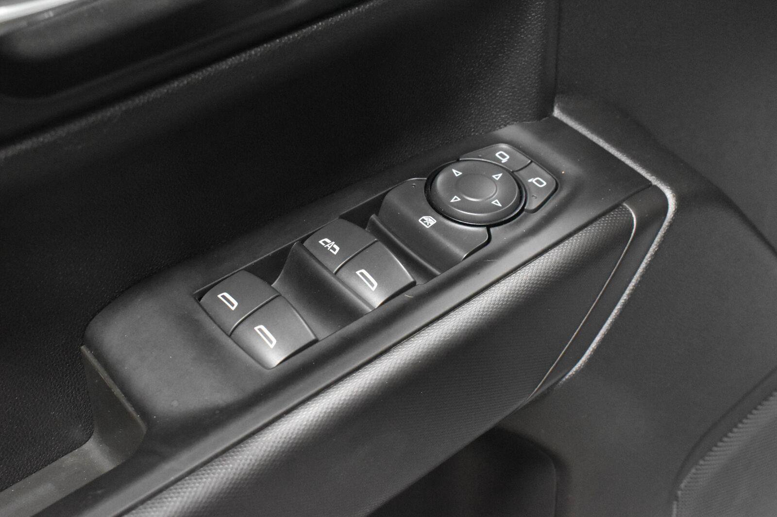 Used 2023 Chevrolet Silverado 1500 Custom w/ LPO, Dark Essentials Package AWD/4WD image 9