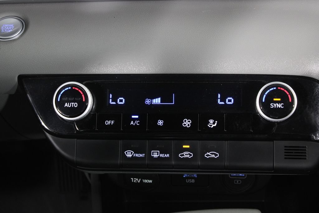 Certified 2022 Hyundai Elantra SEL FWD image 22