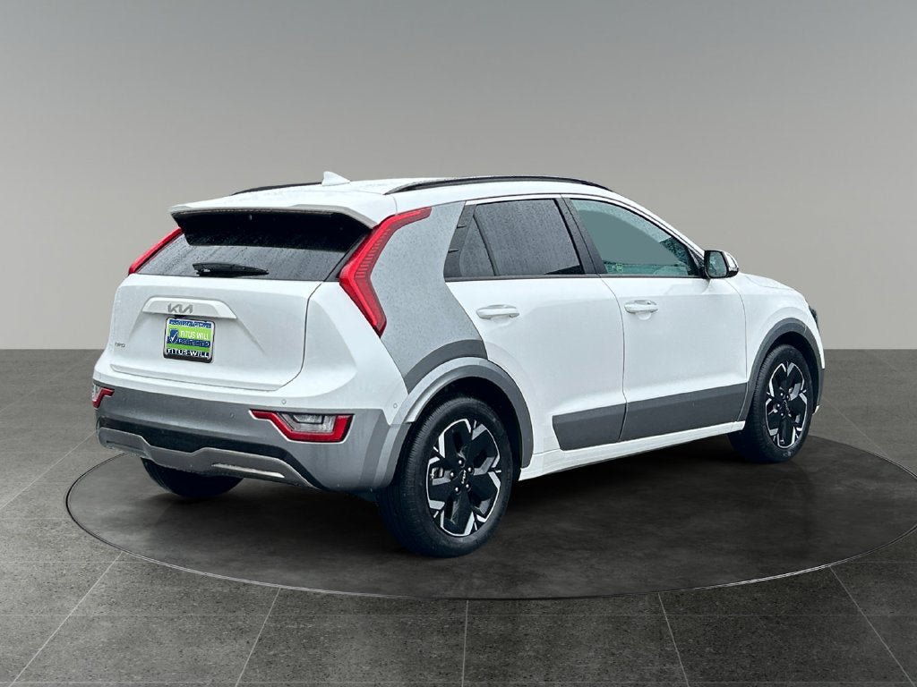 Used 2023 Kia Niro Wave FWD image 10