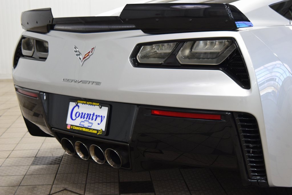 Used 2015 Chevrolet Corvette Z06 w/ 3LZ Preferred Equipment Group image 26