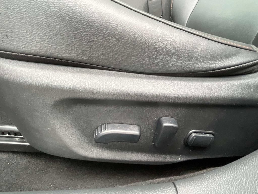 Used 2024 Nissan Sentra SR w/ SR Premium Package FWD image 16