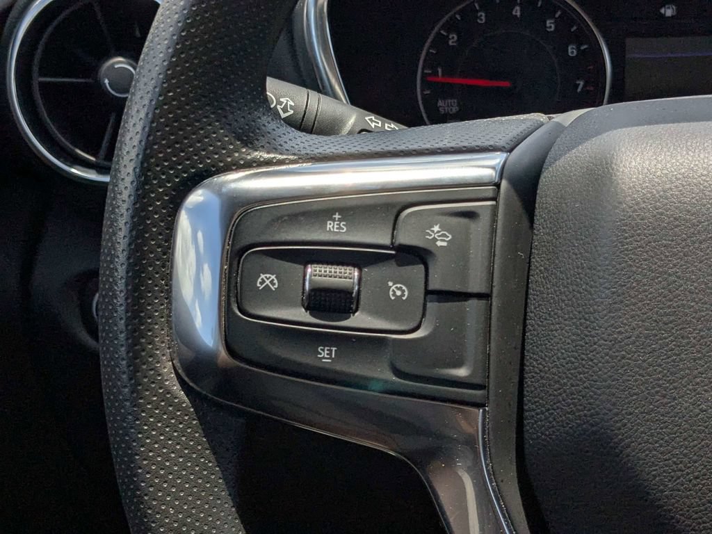 Used 2025 Chevrolet Blazer LT FWD image 21