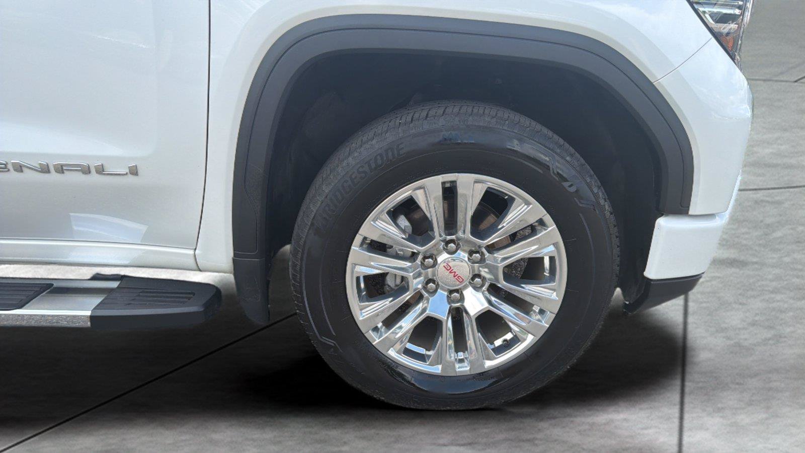 Used 2024 GMC Sierra 1500 Denali w/ Technology Package AWD/4WD image 26